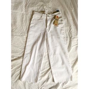 Levi’s Wide Leg White Jeans